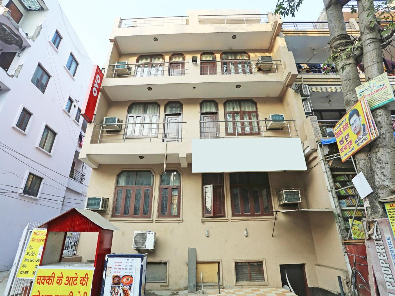 Oyo 472萨列恩酒店 新德里 外观 照片